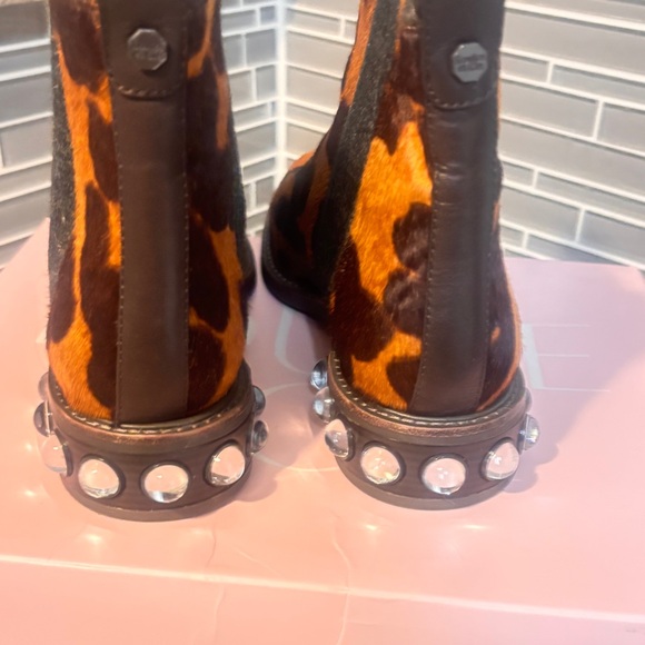 Louise Et Cie Chelsea Boots - Picture 7 of 7